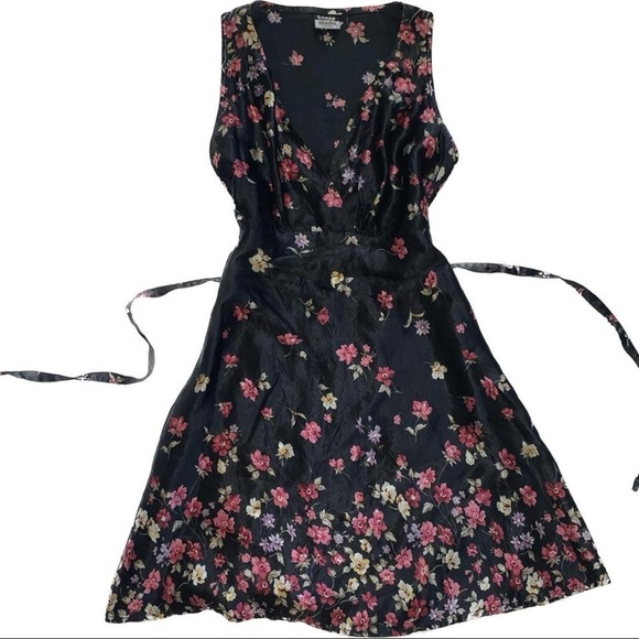 Vintage 90s Y2K Satin Floral Mini Dress Size S - Picture 2 of 8